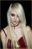 taylor-momsen-backstage-pics-nyc-01.jpg